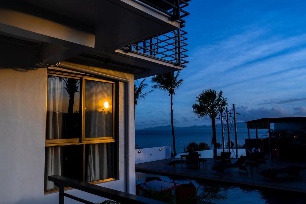Av Suites Puerto Galera Eksteriør billede