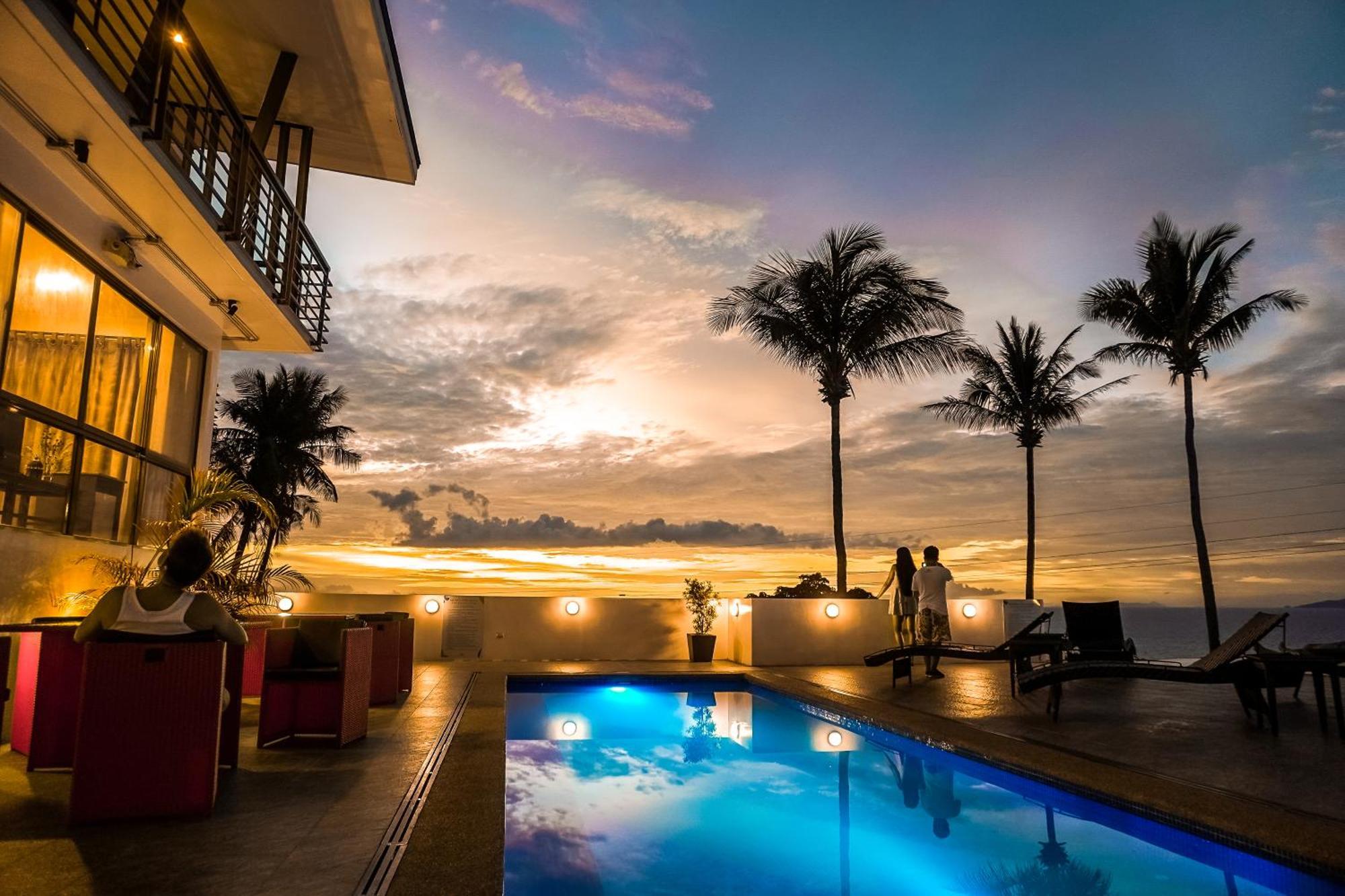 Av Suites Puerto Galera Eksteriør billede