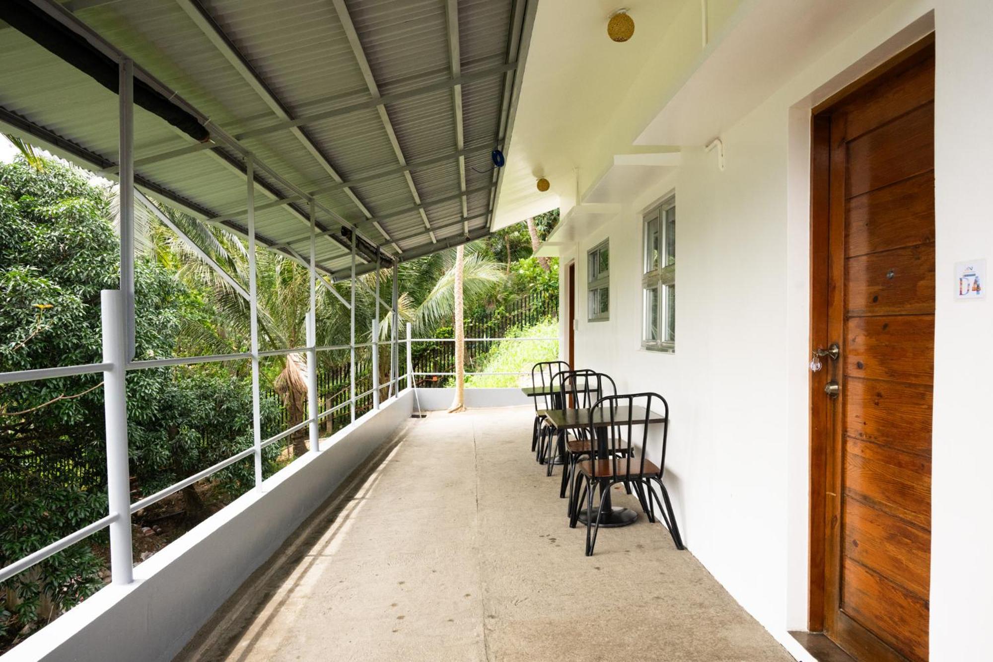 Av Suites Puerto Galera Eksteriør billede